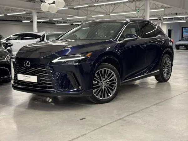 Lexus source photograph 1